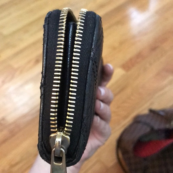 Black Leather Marc Jacobs Wallet - Picture 5 of 8